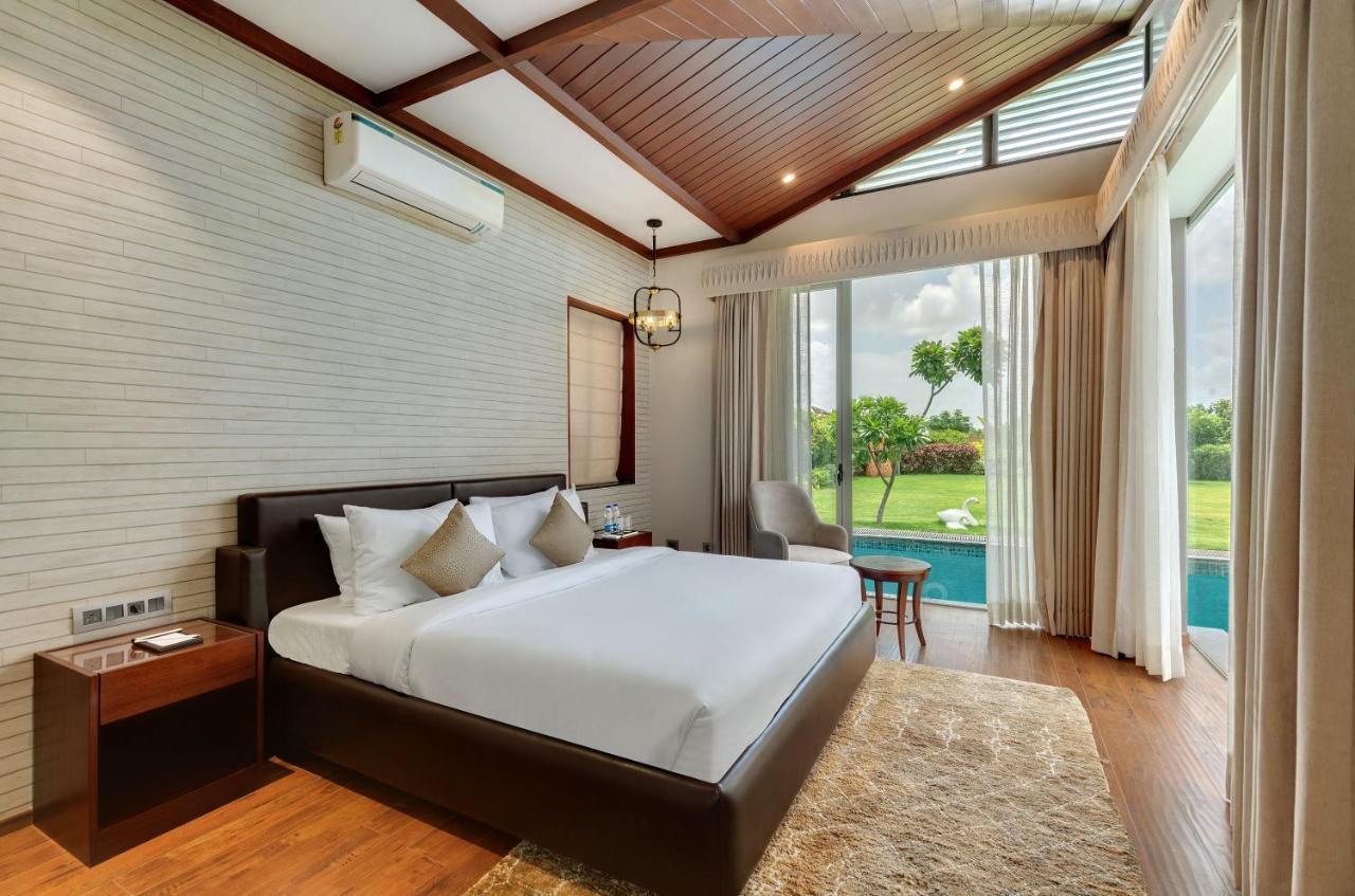The Fern Royal Farm Resort, Anjar Bagian luar foto