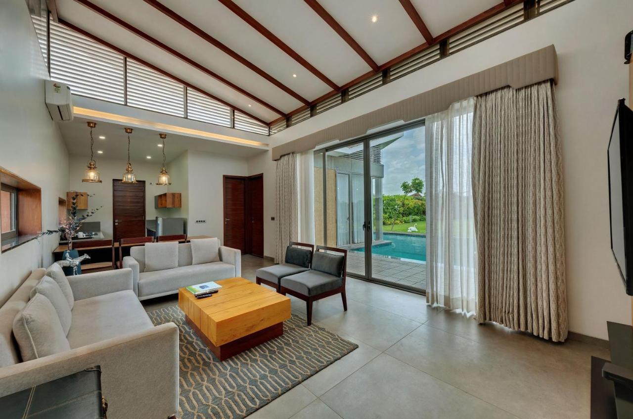 The Fern Royal Farm Resort, Anjar Bagian luar foto