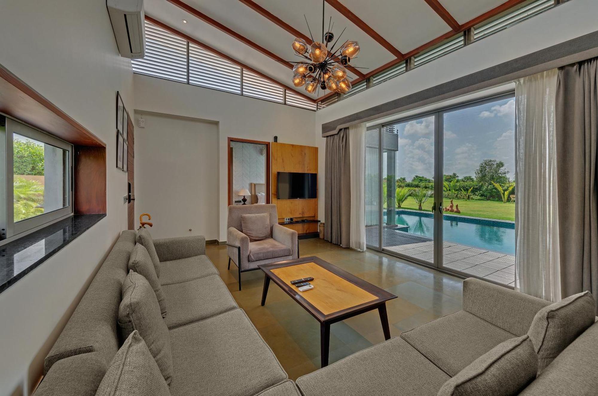 The Fern Royal Farm Resort, Anjar Bagian luar foto