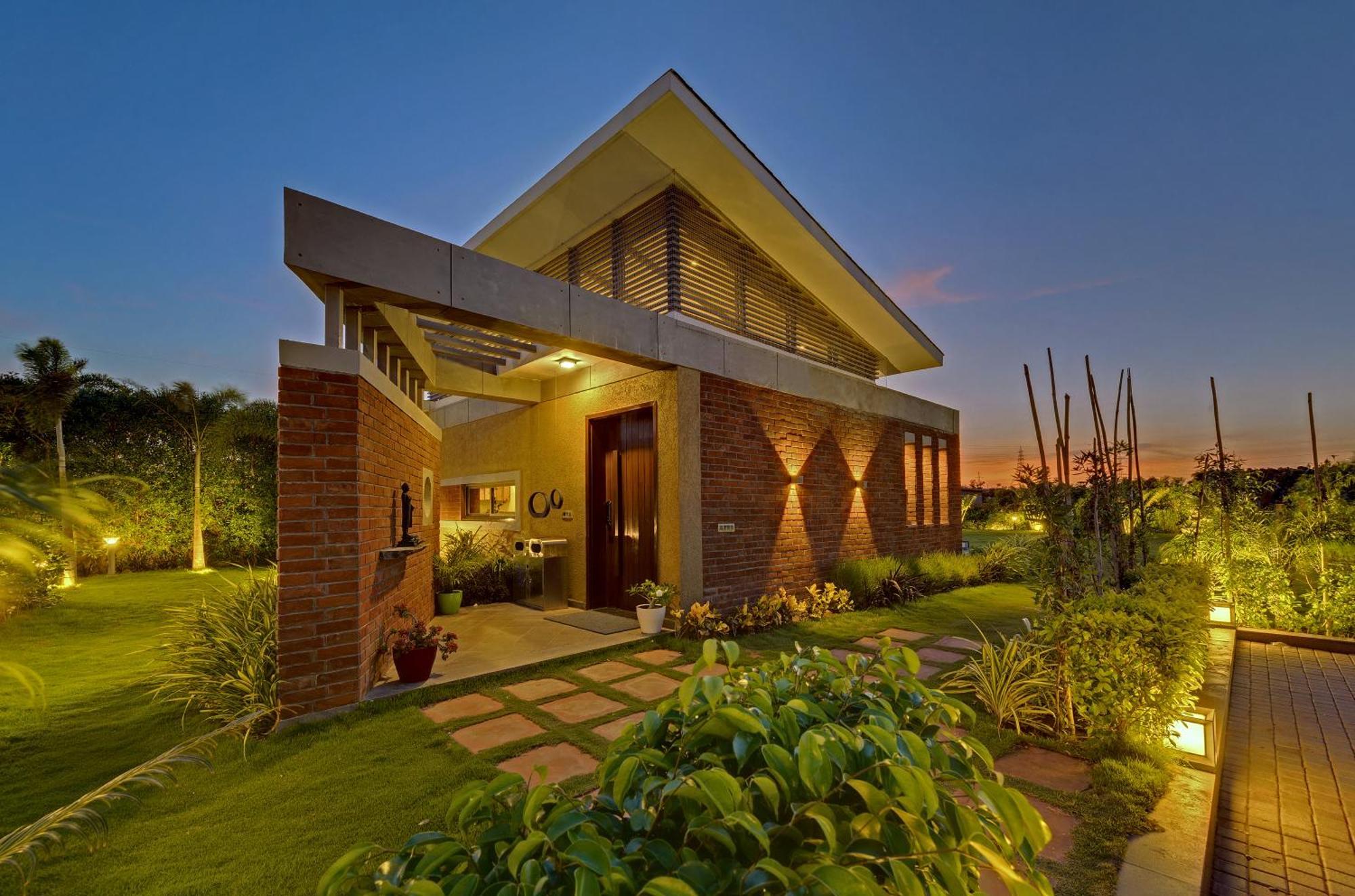 The Fern Royal Farm Resort, Anjar Bagian luar foto